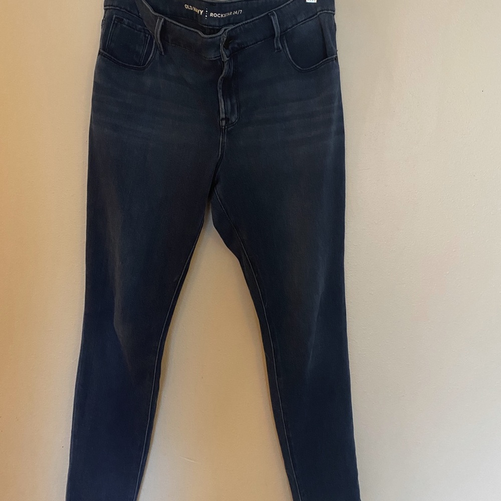 Old Navy Rockstar 24/7 High Rise Jegging